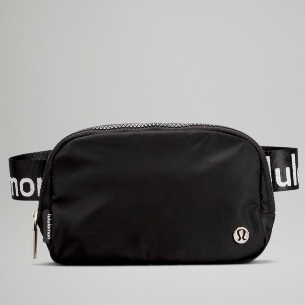 NWT Lululemon Bag